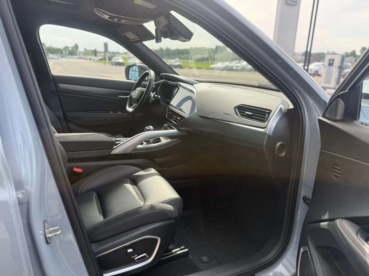 Geely Tugella