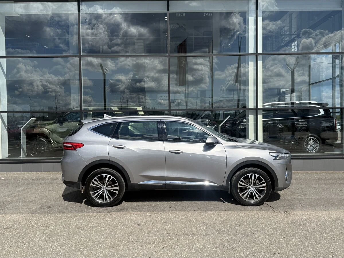 Haval F7
