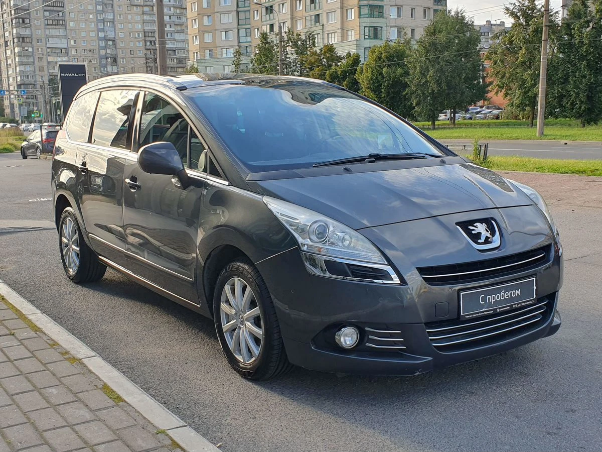 Peugeot 5008