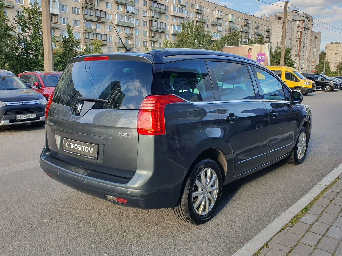 Peugeot 5008