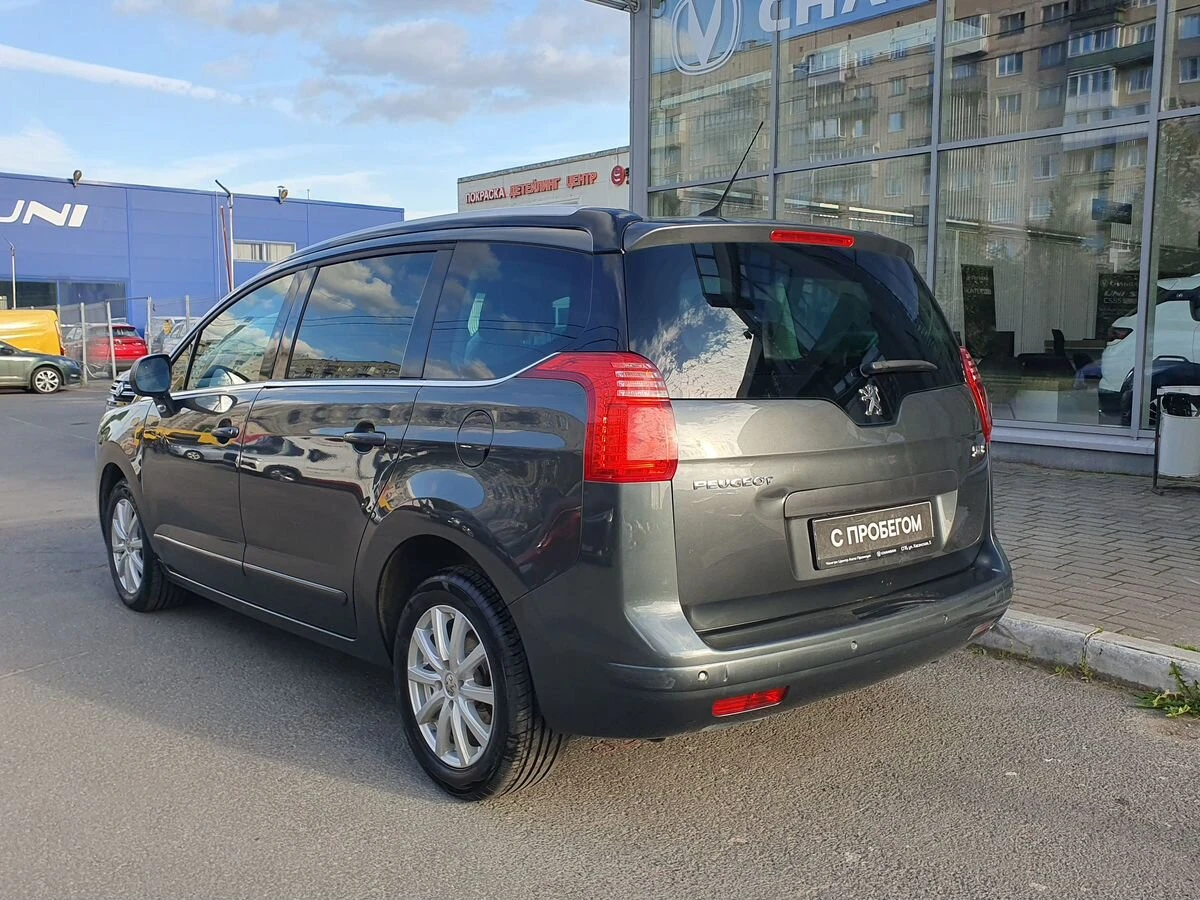 Peugeot 5008
