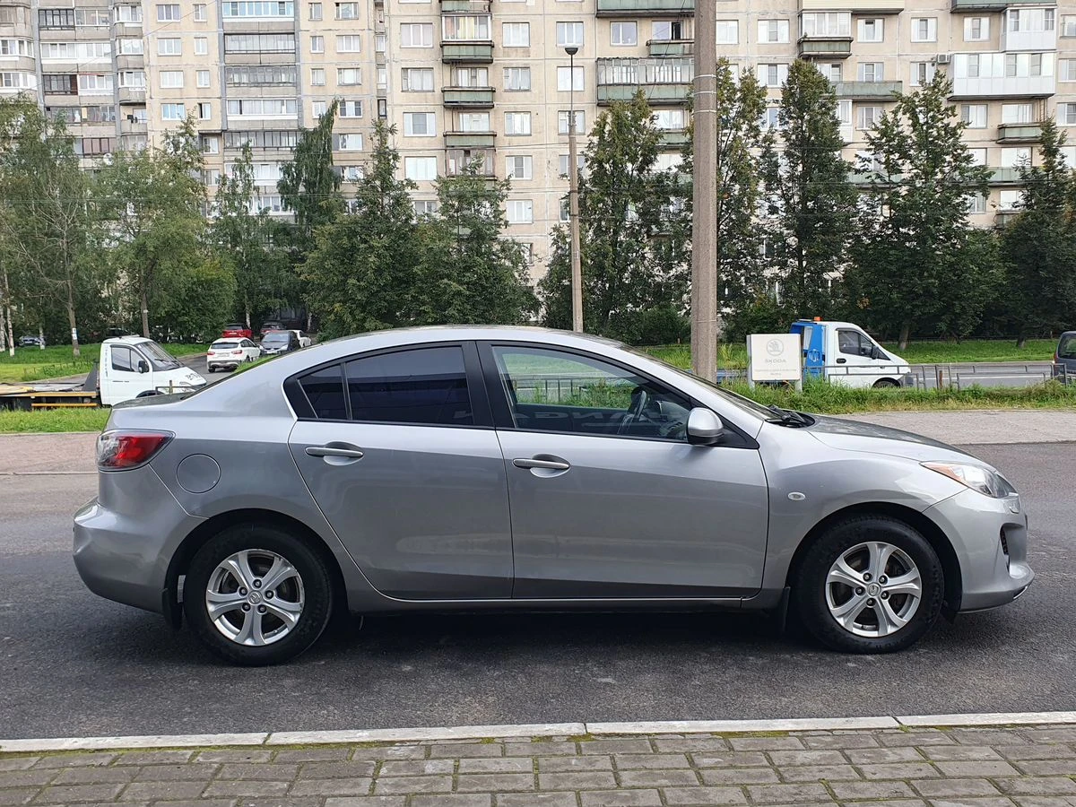 Mazda 3