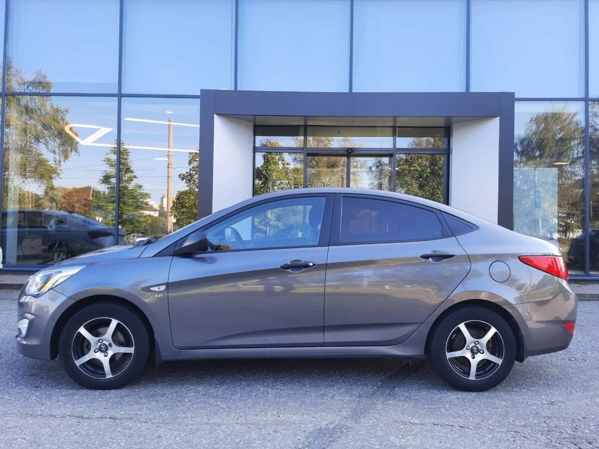 Hyundai Solaris