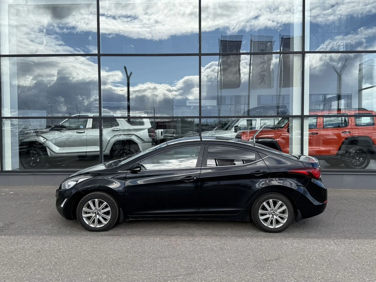Hyundai Elantra
