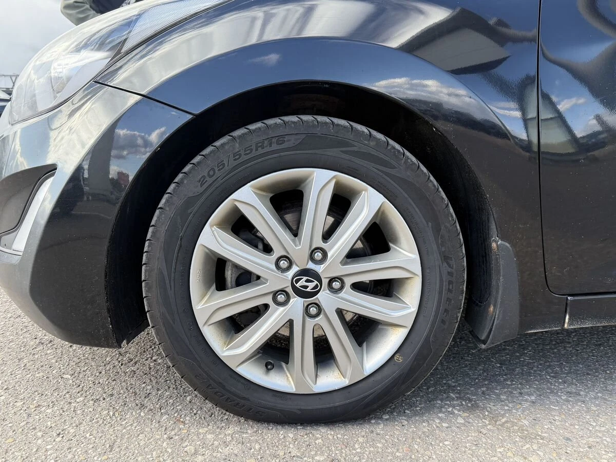 Hyundai Elantra