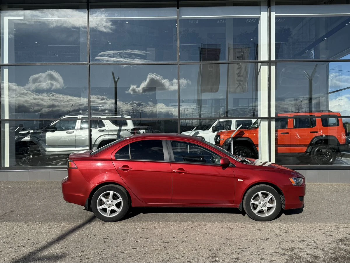 Mitsubishi Lancer