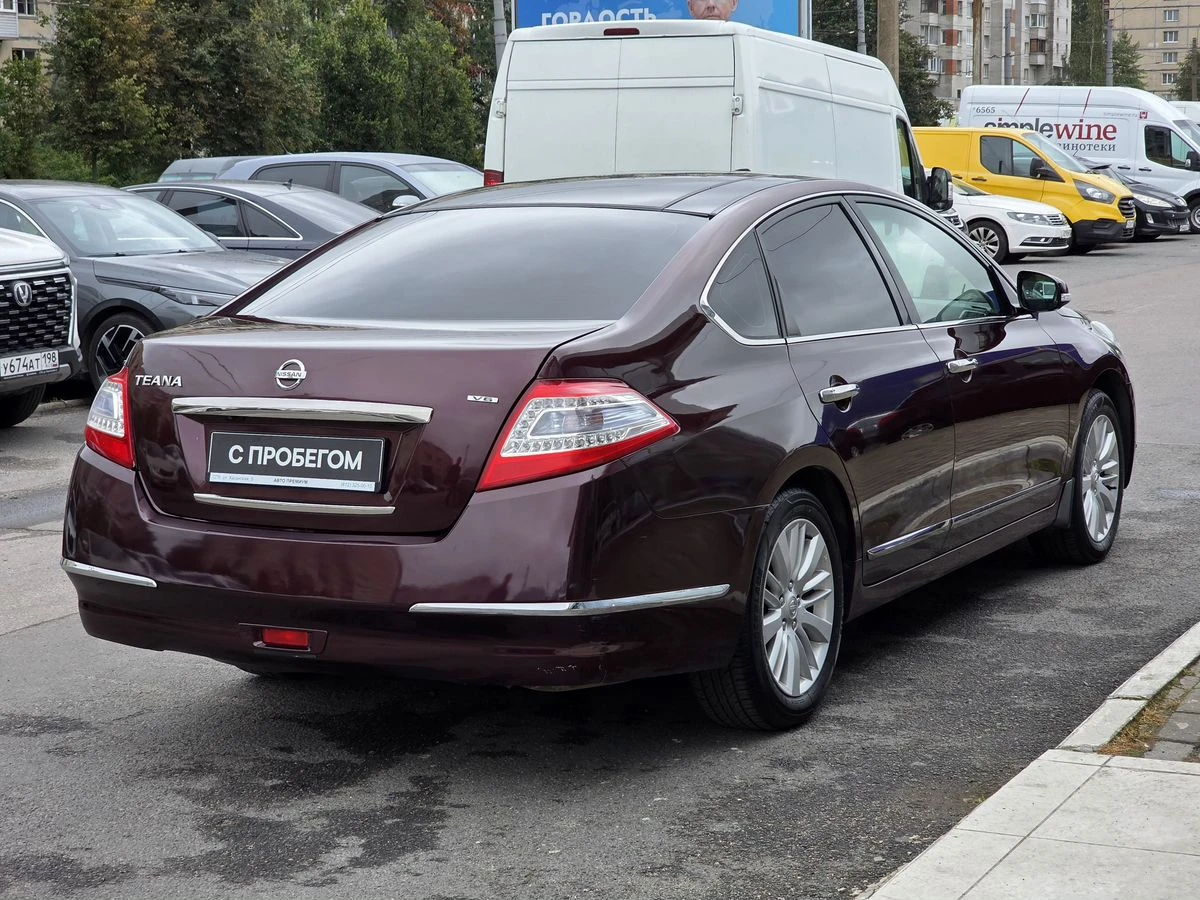 Nissan Teana