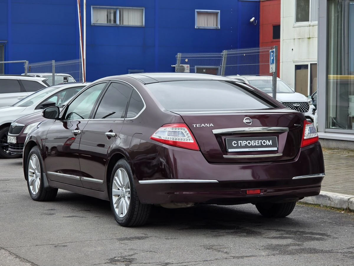 Nissan Teana