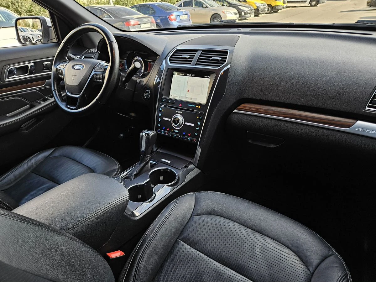 Ford Explorer
