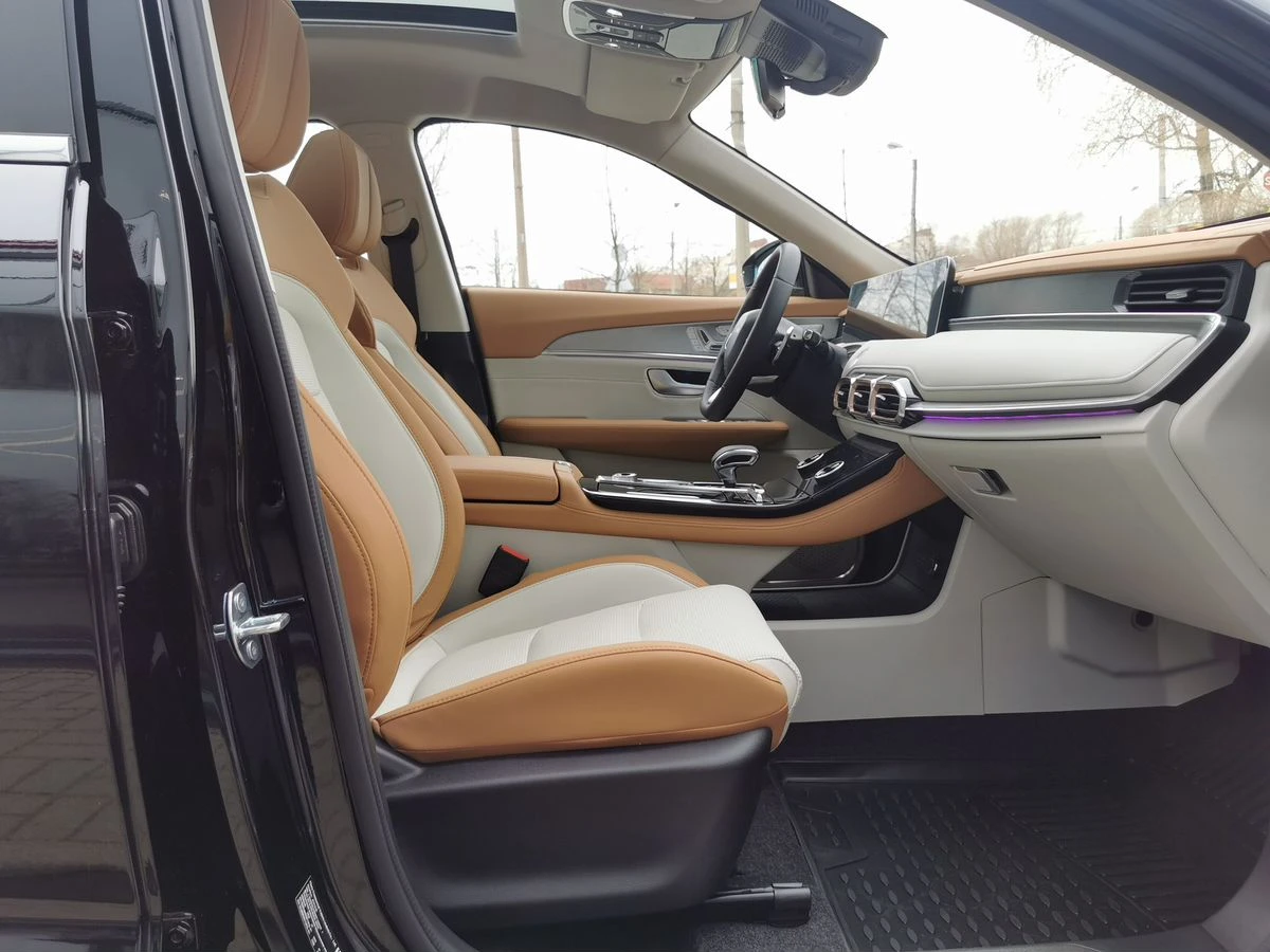 JETOUR X70 PLUS