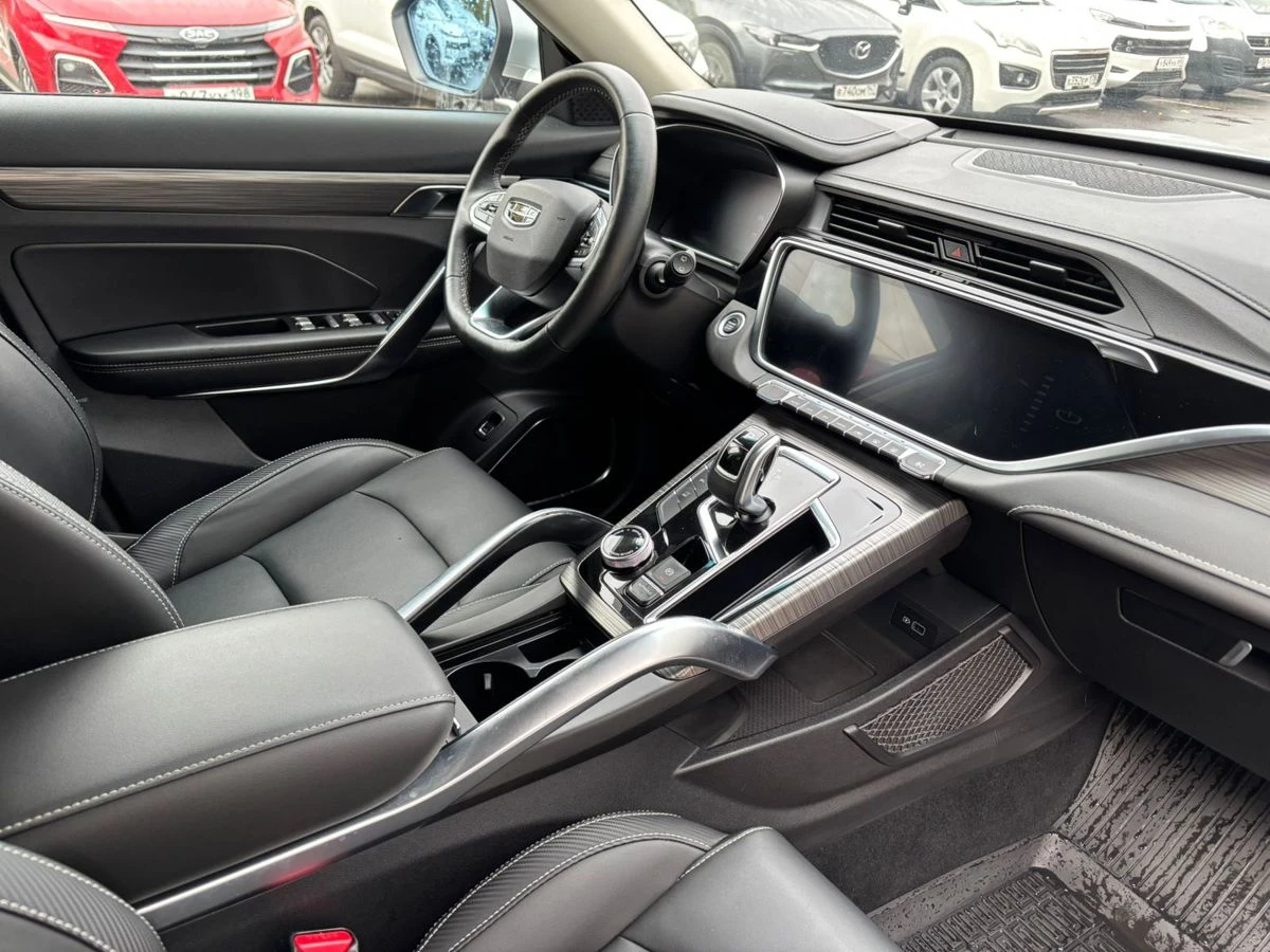 Geely Atlas Pro
