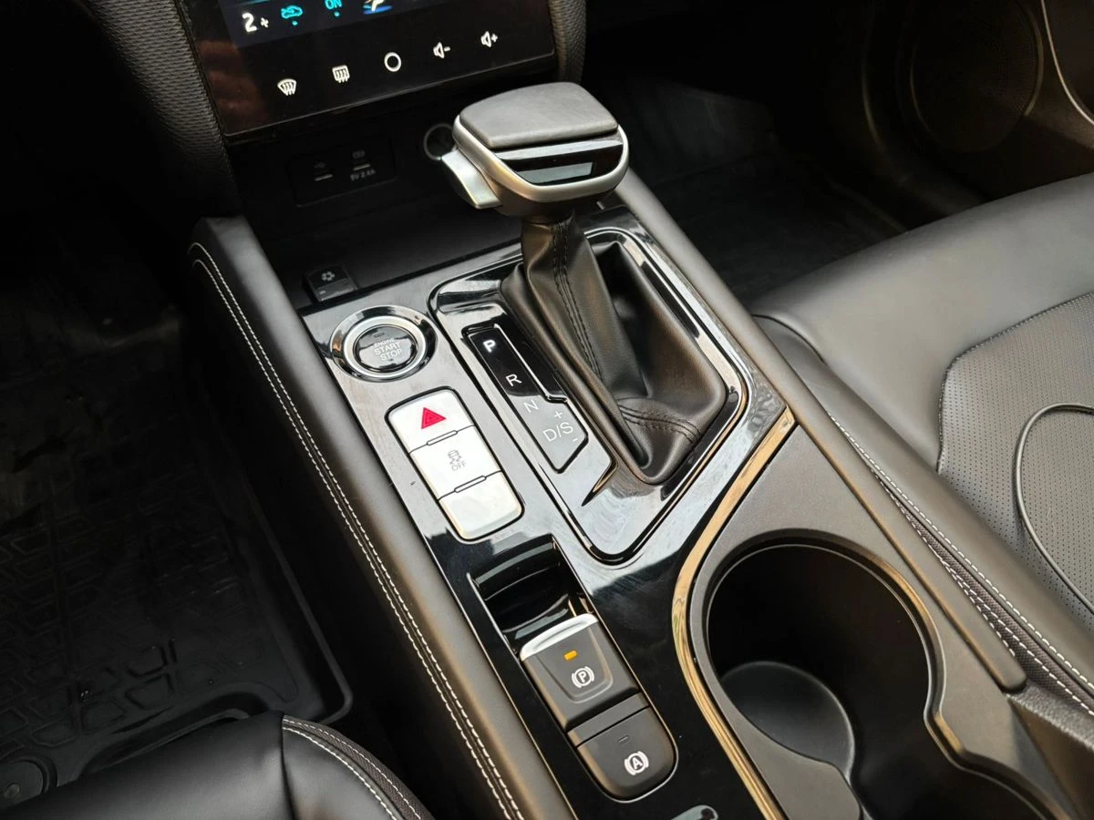 JAC J7