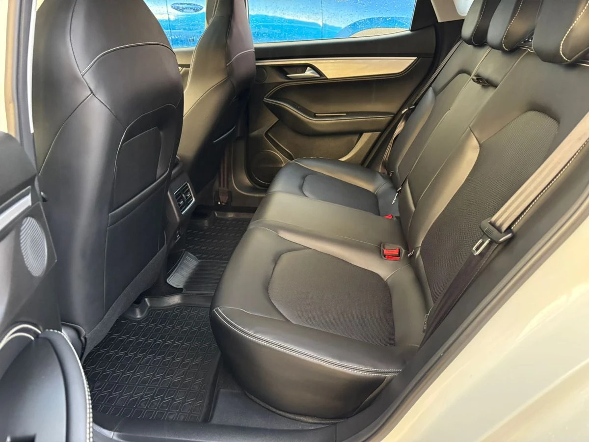 JAC J7