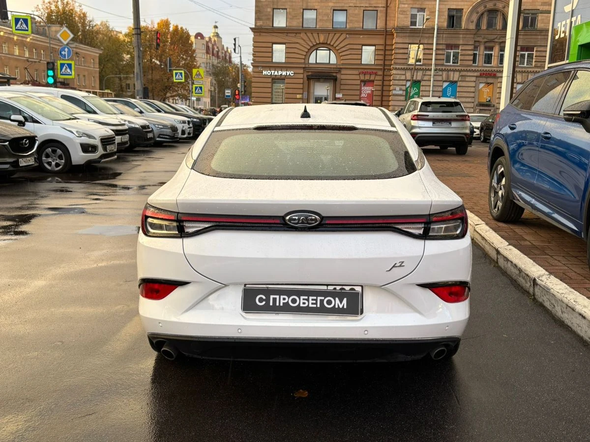 JAC J7