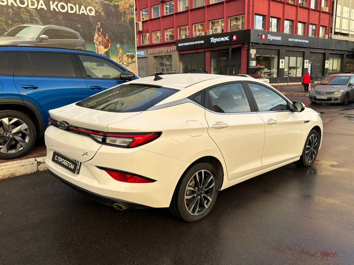 JAC J7