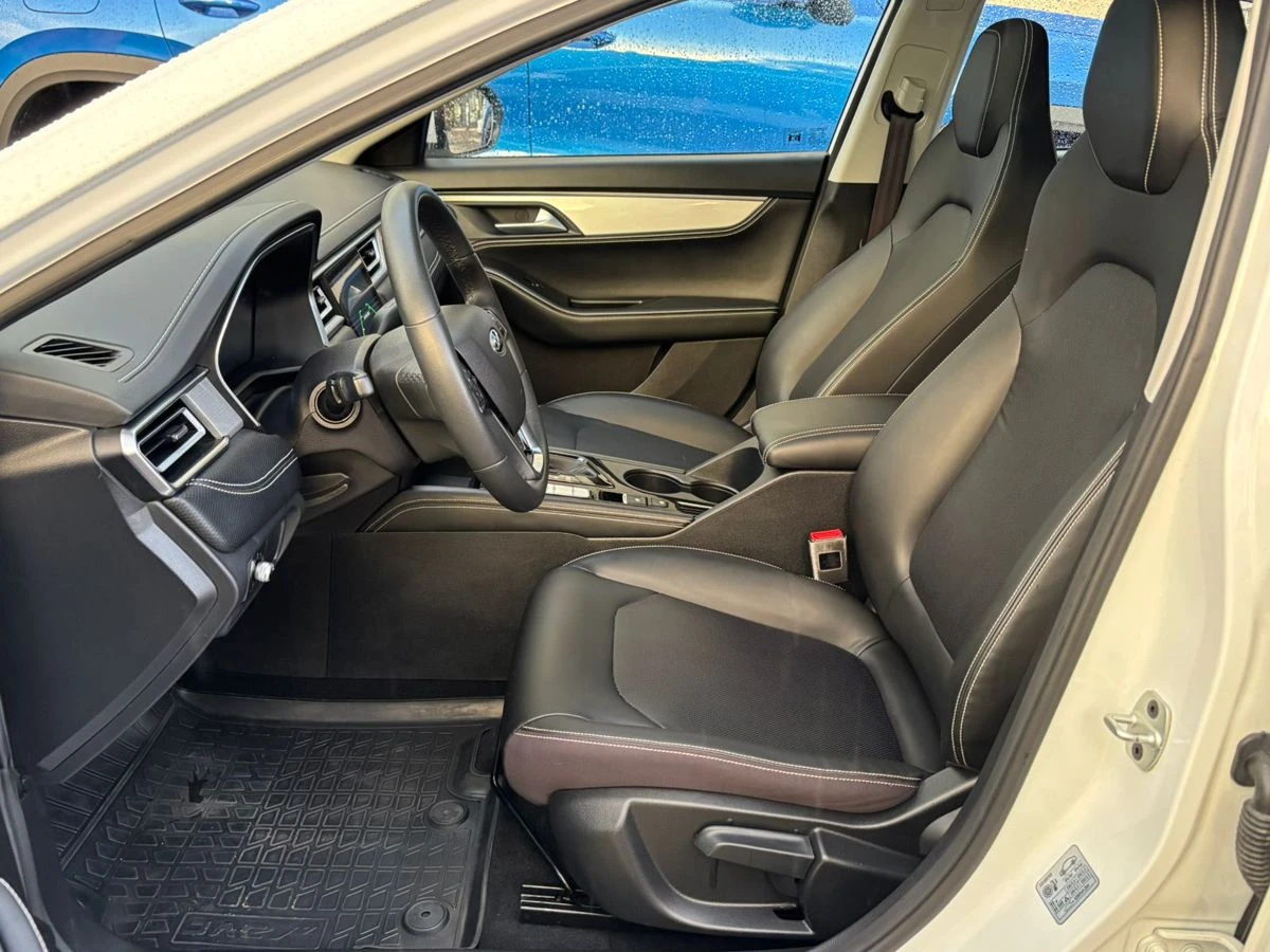 JAC J7