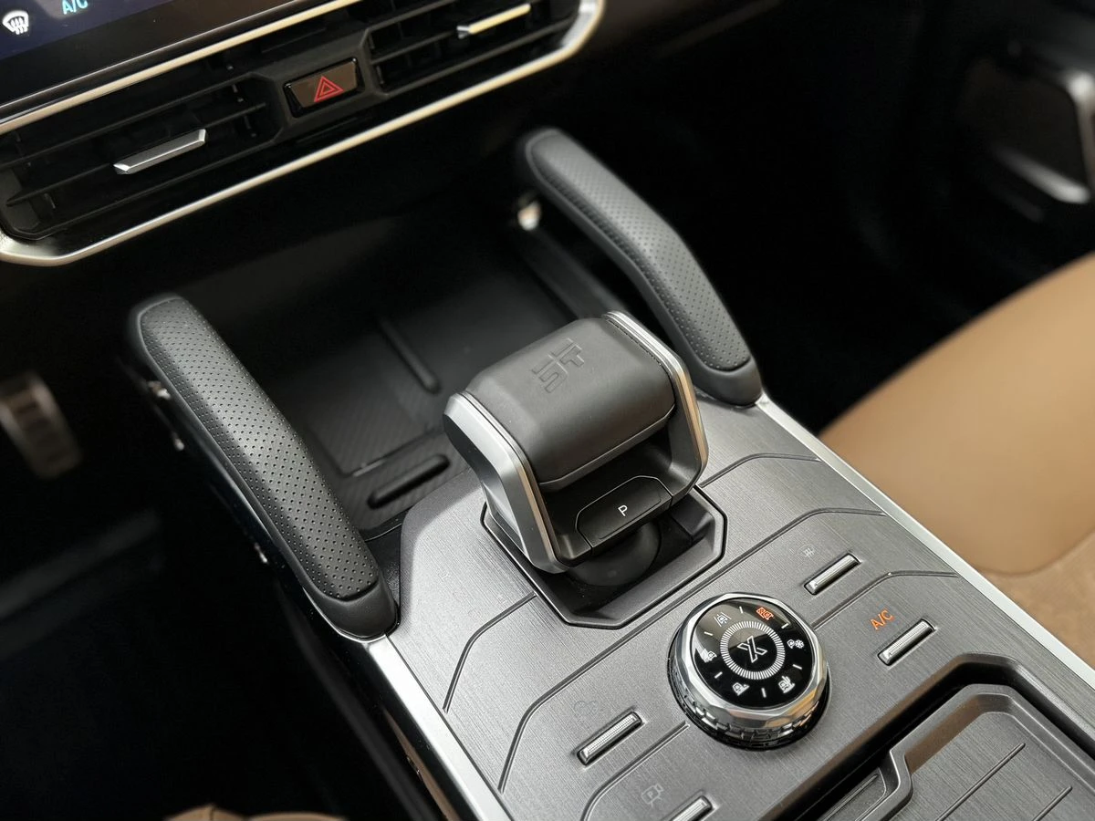JETOUR T2
