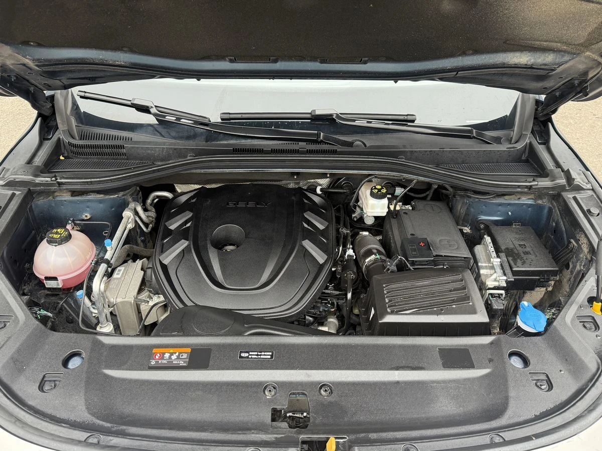 Geely Okavango
