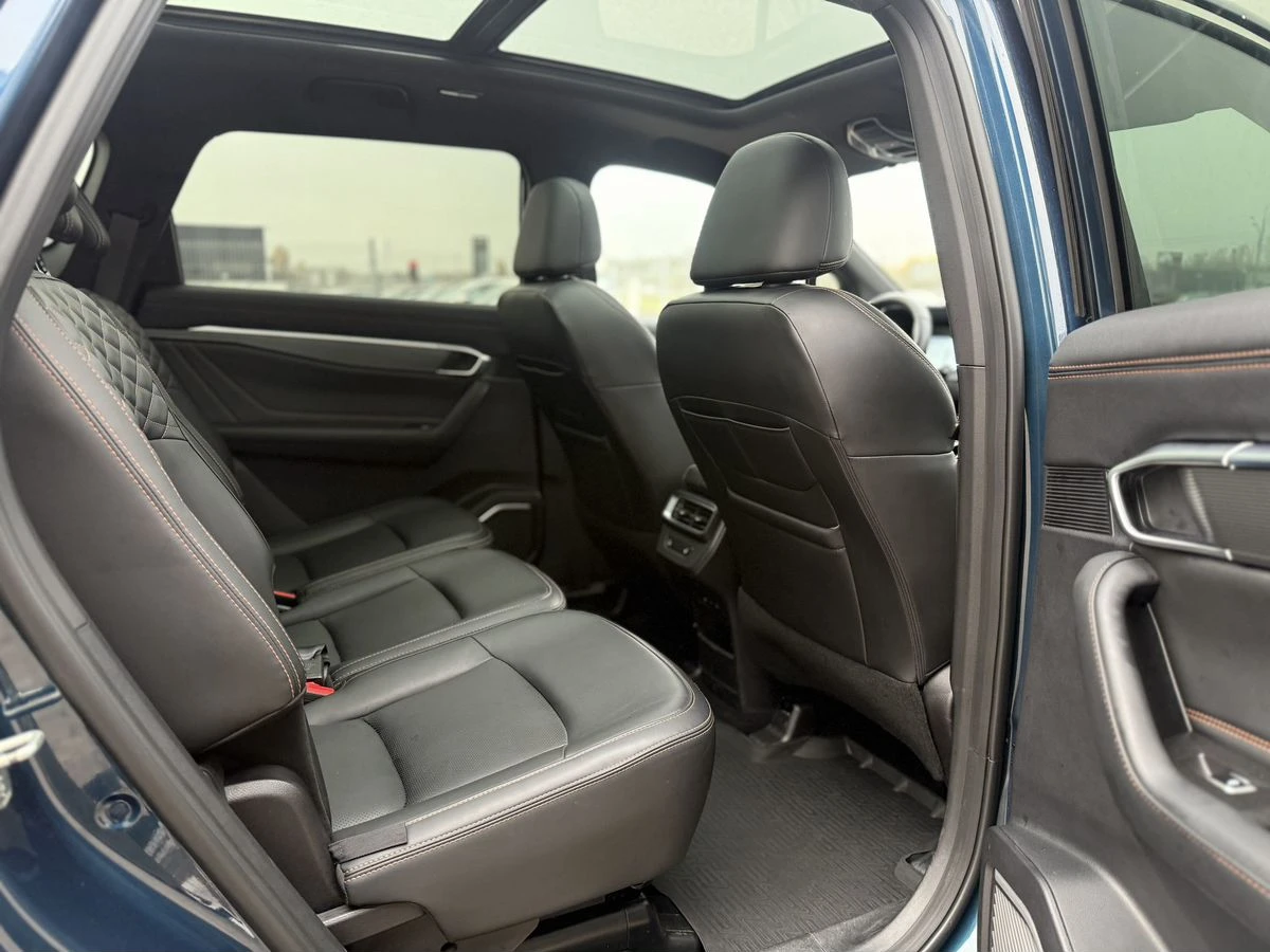 Geely Okavango