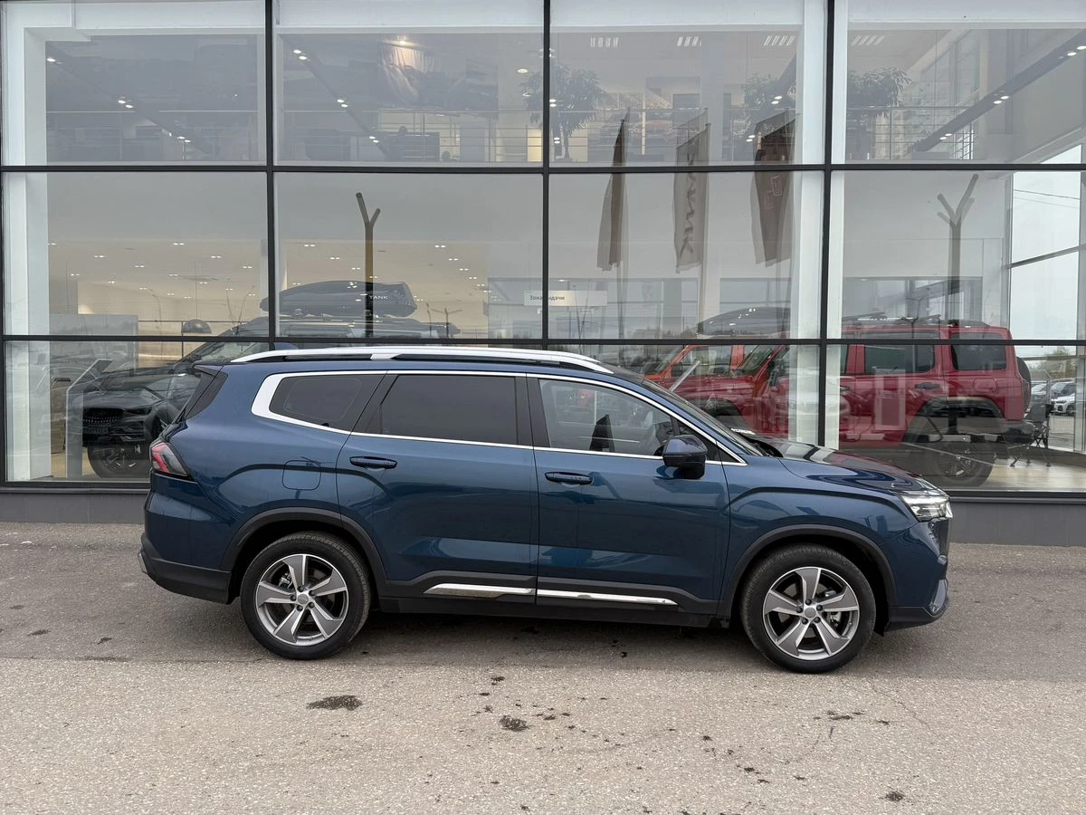 Geely Okavango