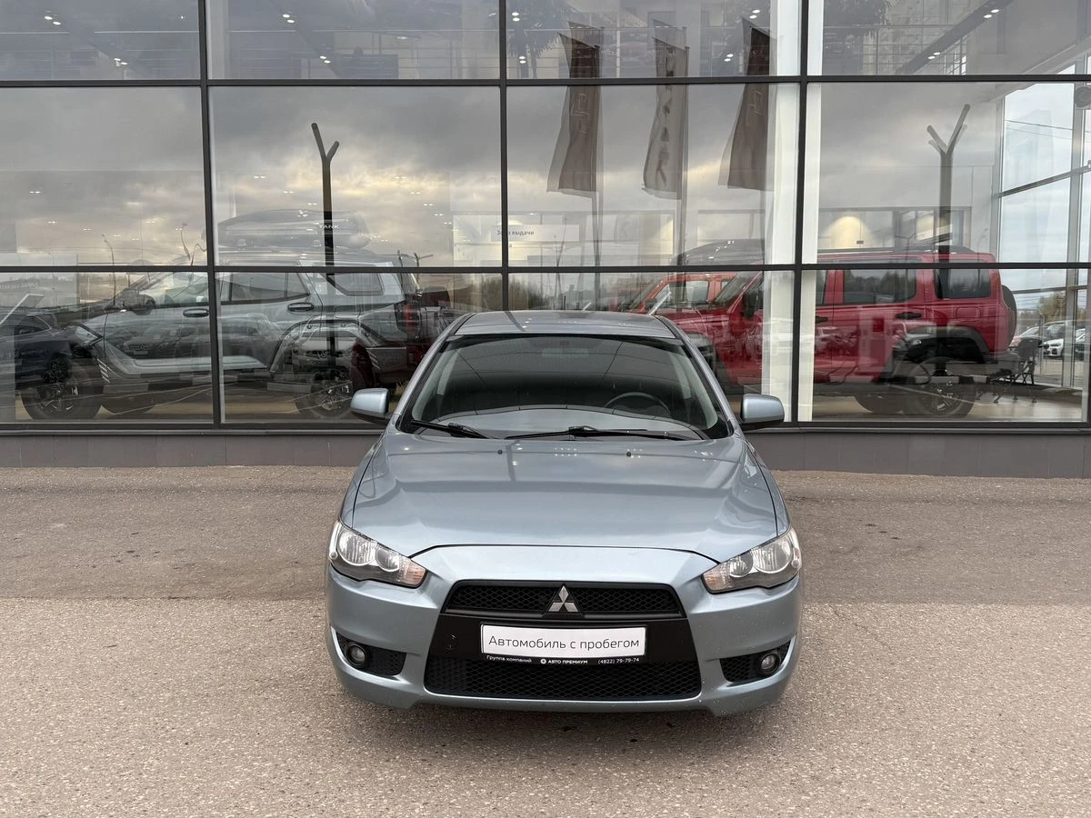 Mitsubishi Lancer