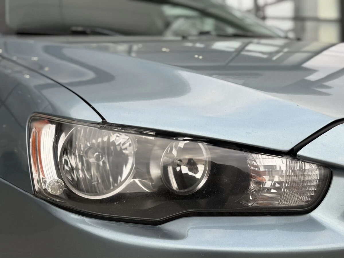 Mitsubishi Lancer