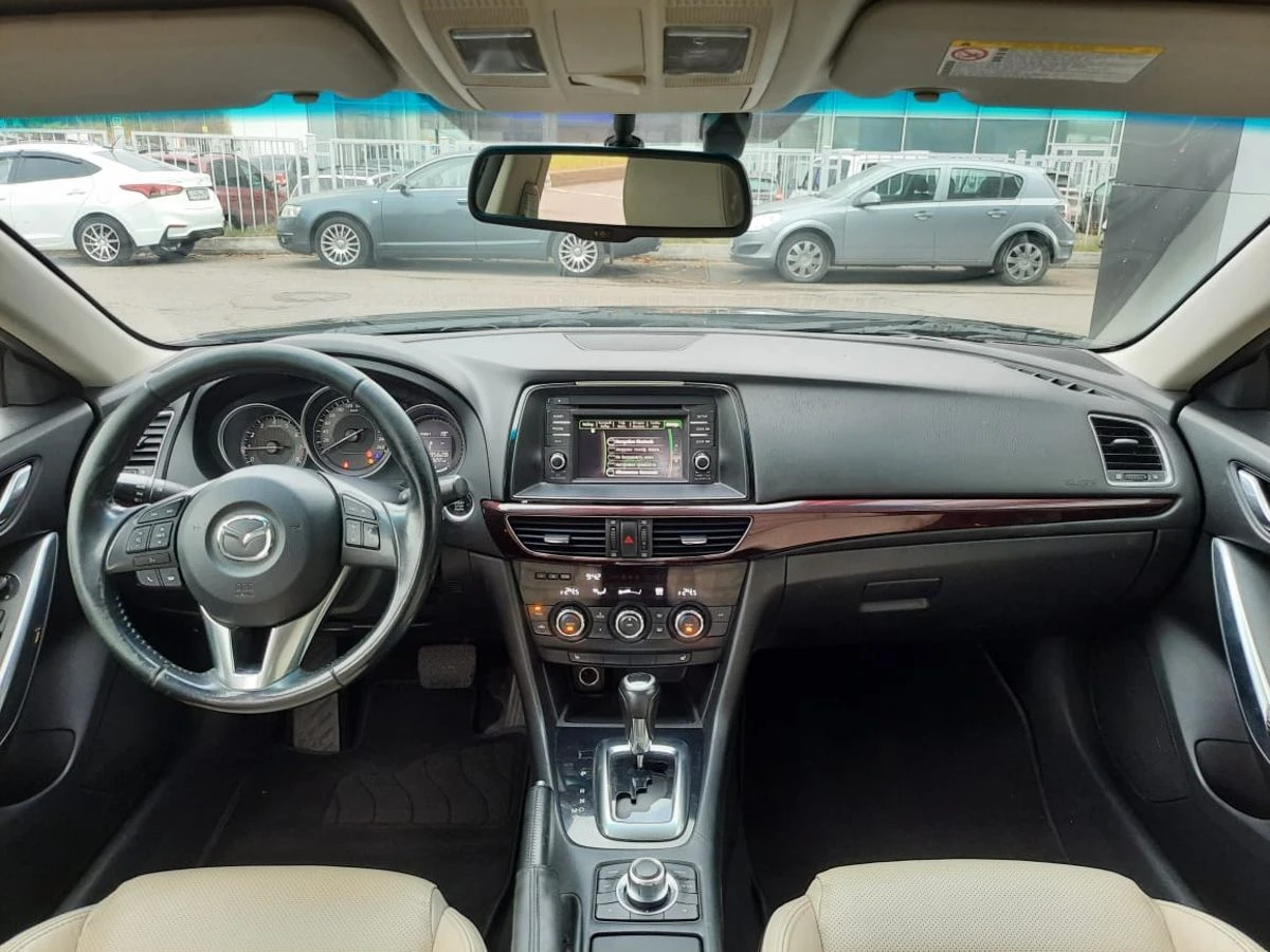 Mazda 6