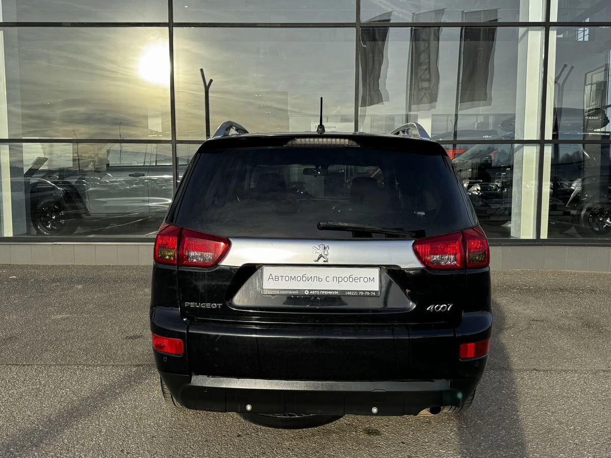 Peugeot 4007