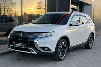 Продажа Mitsubishi Outlander 2021 в Санкт-Петербурге