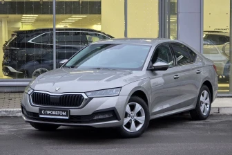 Автомобили с пробегом в Санкт-Петербурге