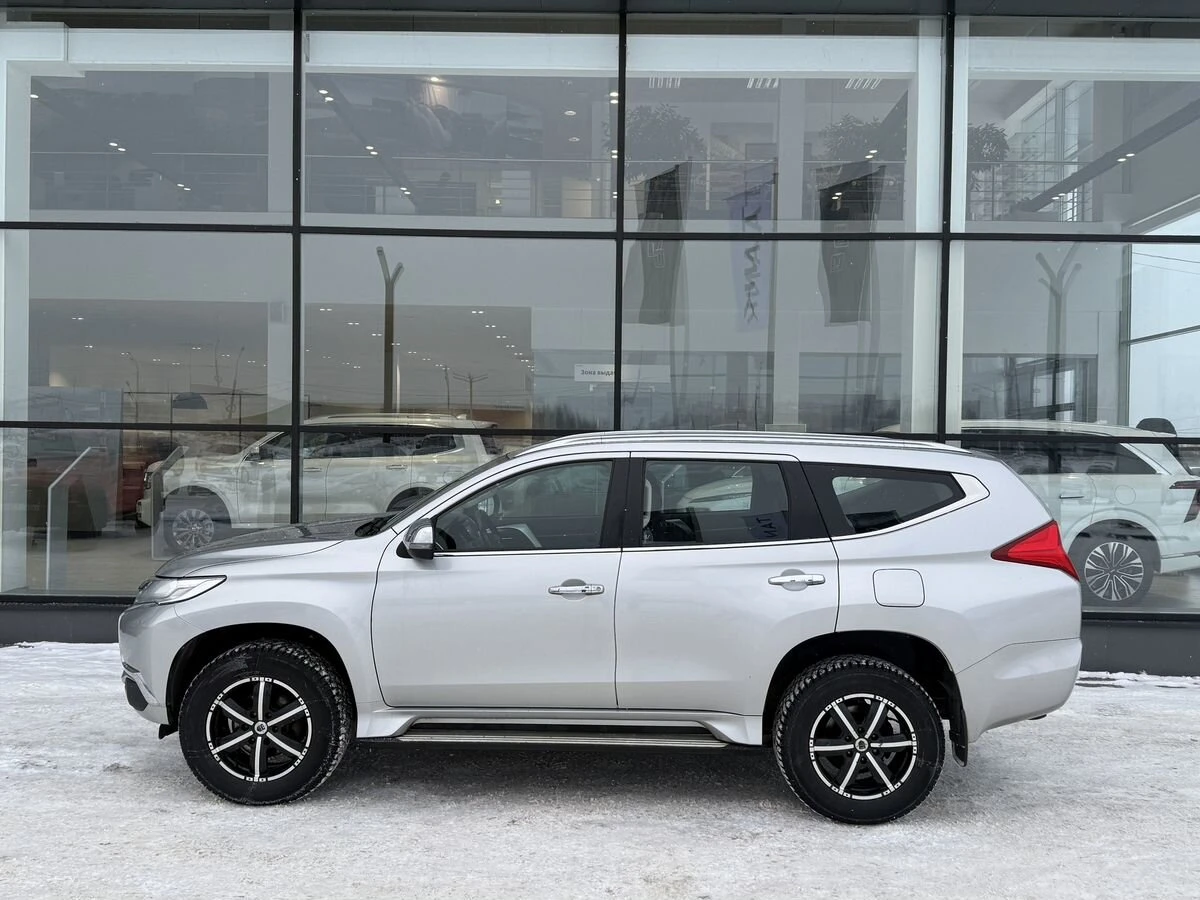 Mitsubishi Pajero Sport