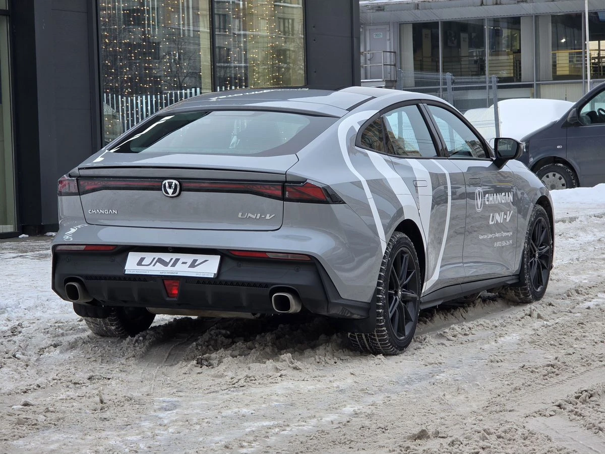 Changan UNI-V