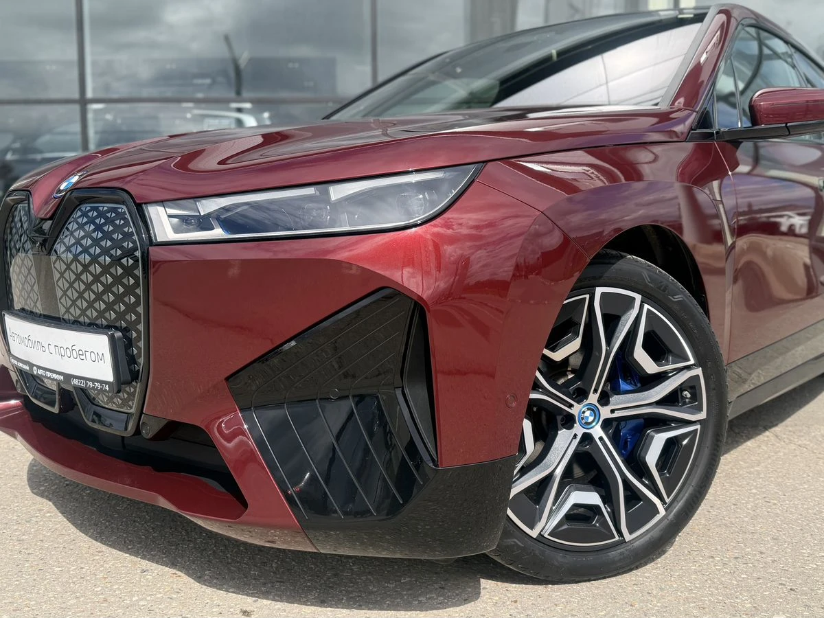 BMW iX