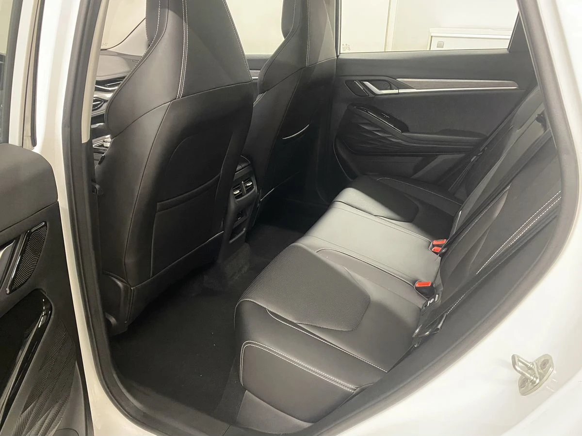 JAC JS6