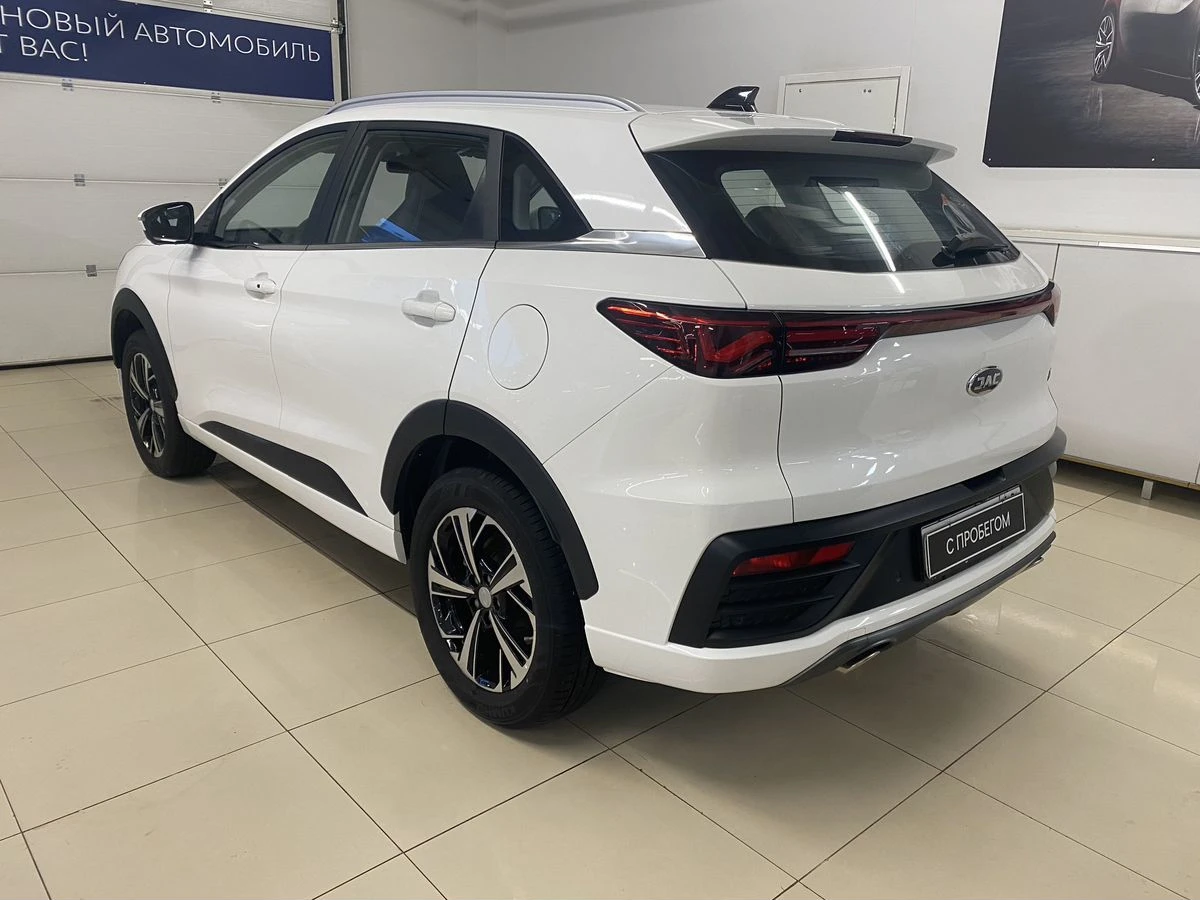 JAC JS6