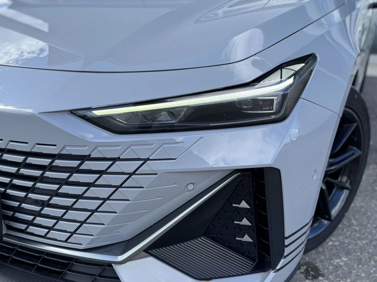 Changan UNI-V