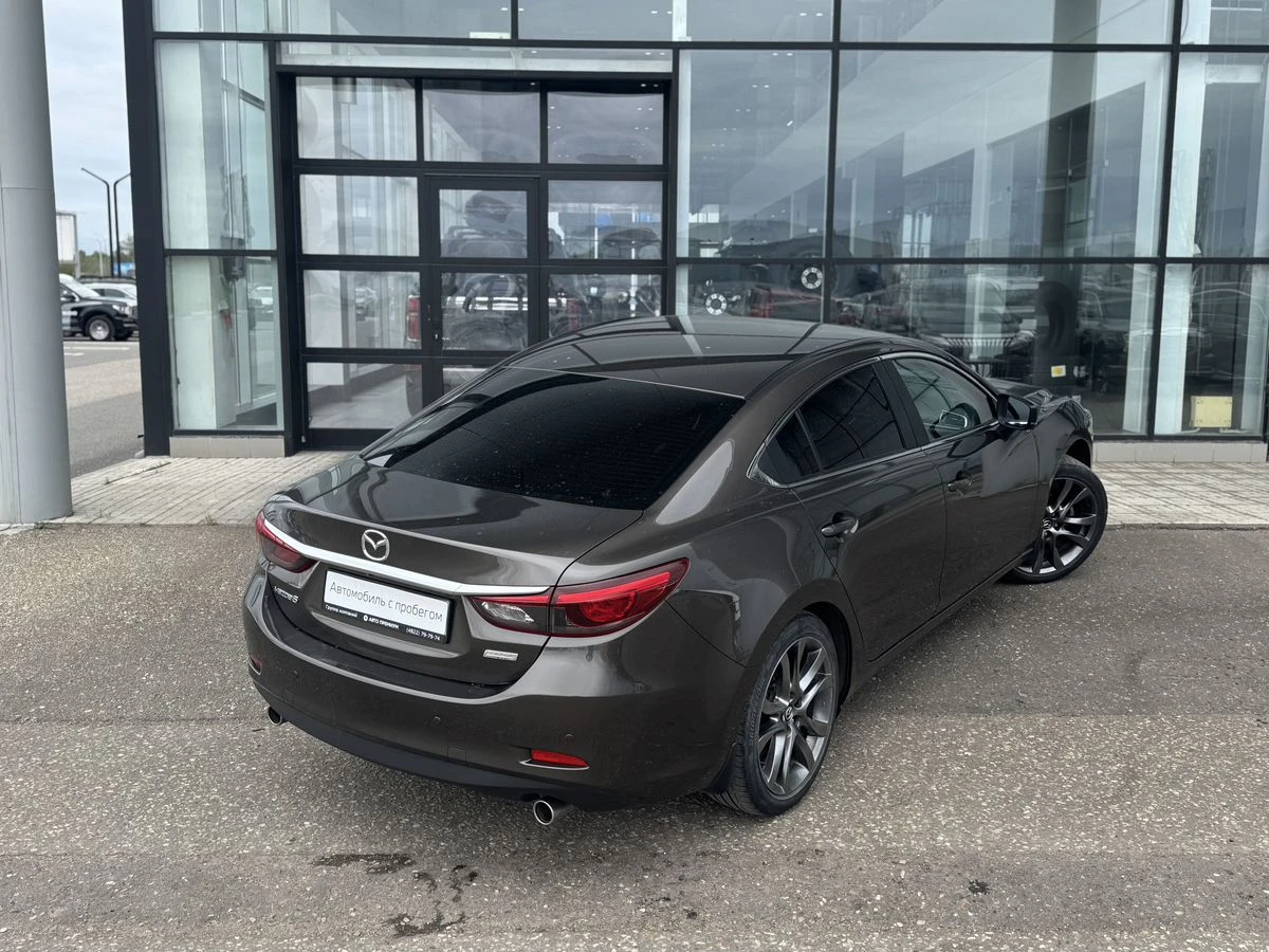 Mazda 6