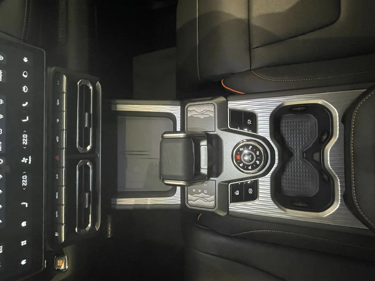 Jetour T1