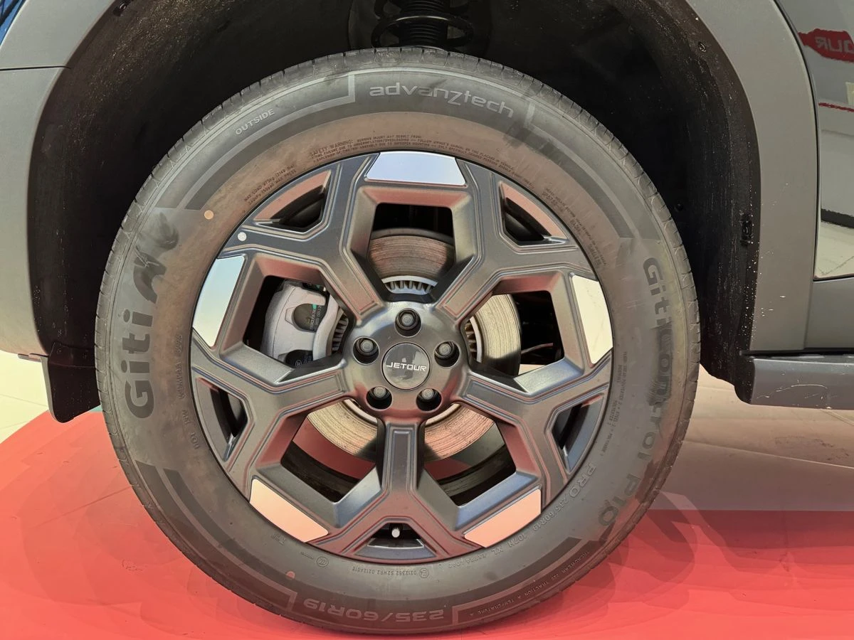 Jetour T1
