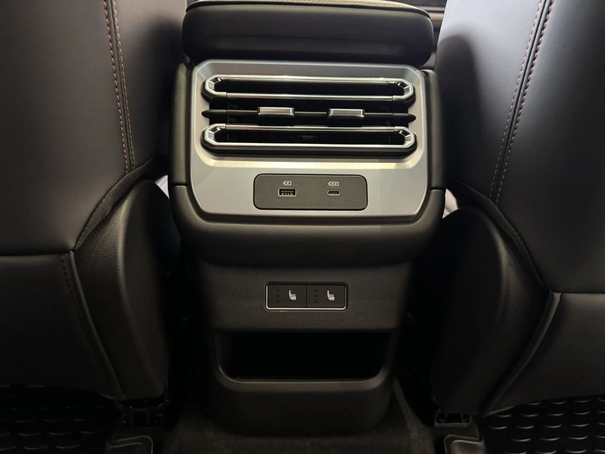 Jetour T1