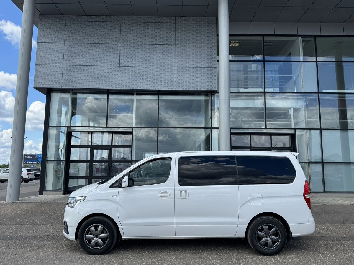 Hyundai Grand Starex