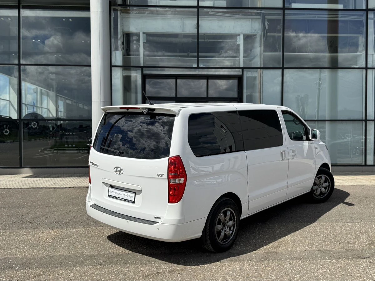 Hyundai Grand Starex