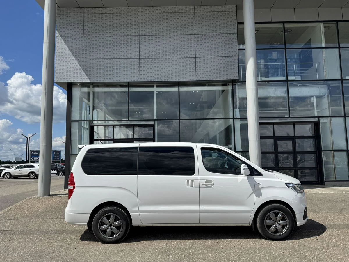 Hyundai Grand Starex