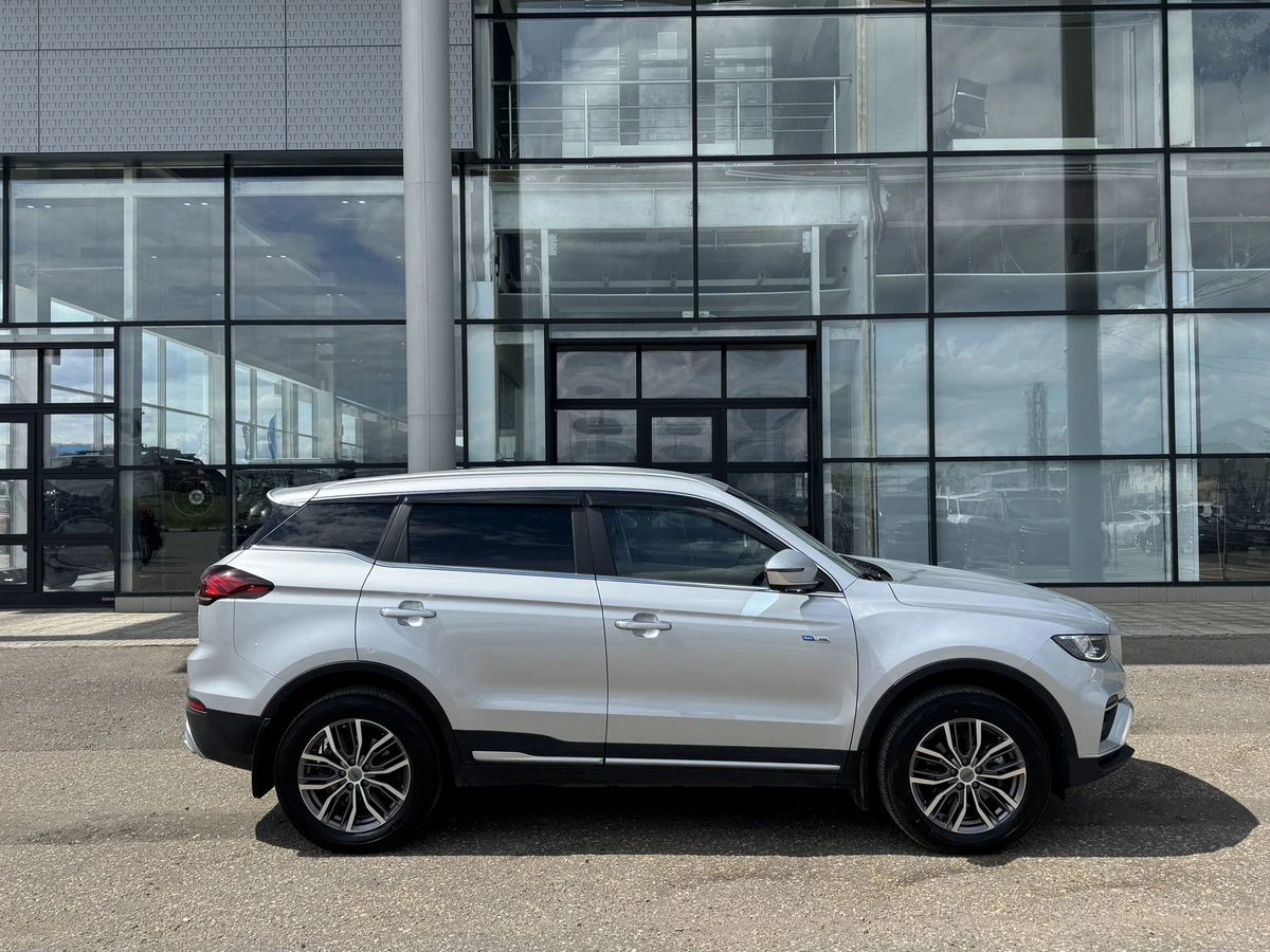 Geely Atlas Pro