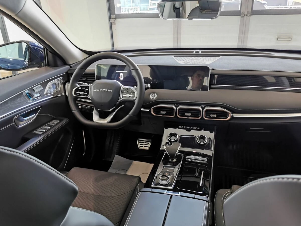 Jetour X70+