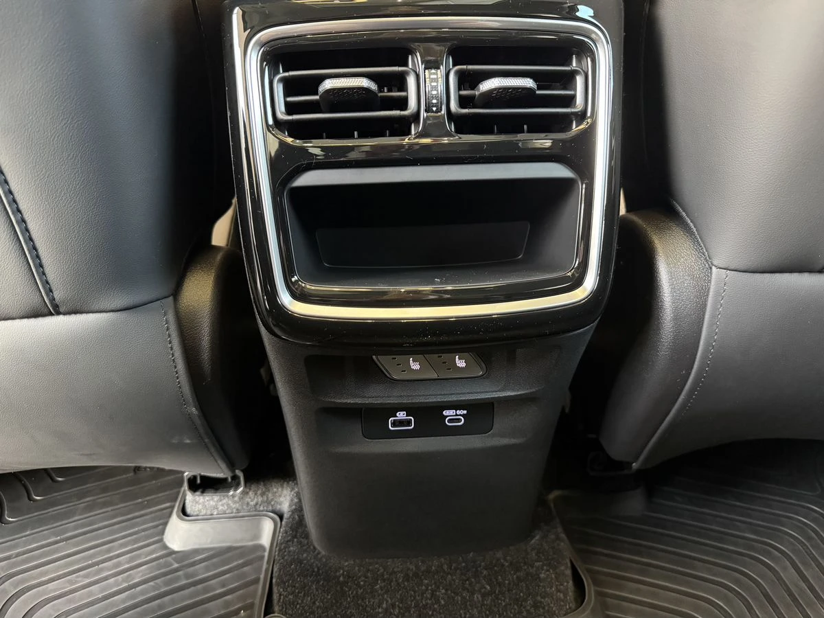 Jetour X70+