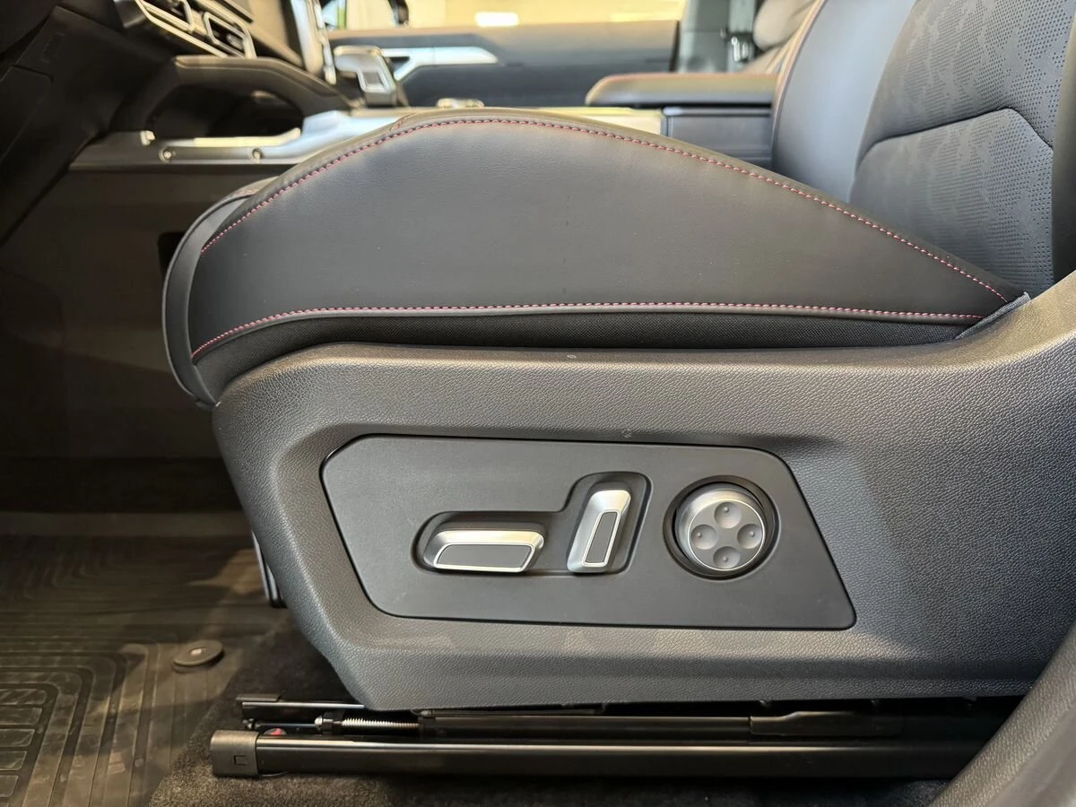 Jetour T2