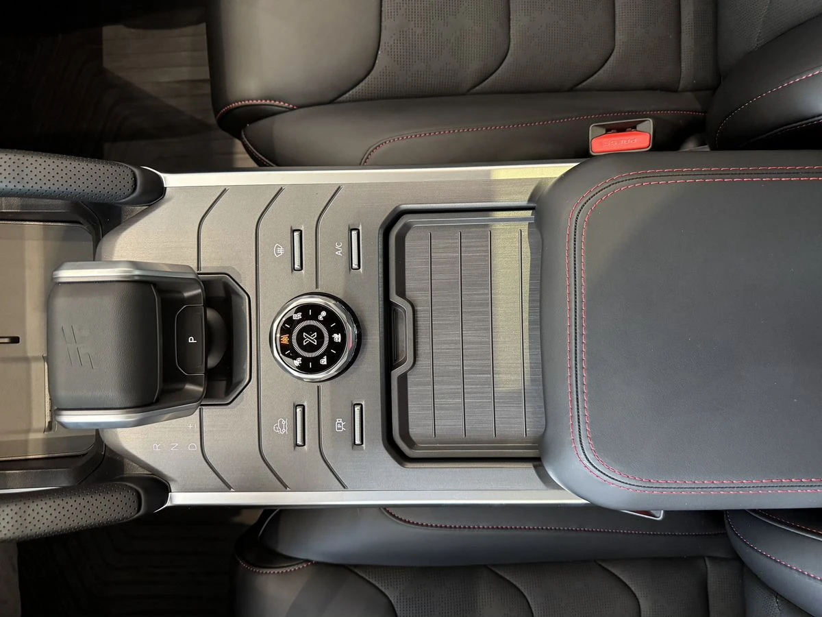 Jetour T2