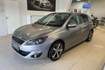 Купить Peugeot с пробегом в Санкт-Петербурге