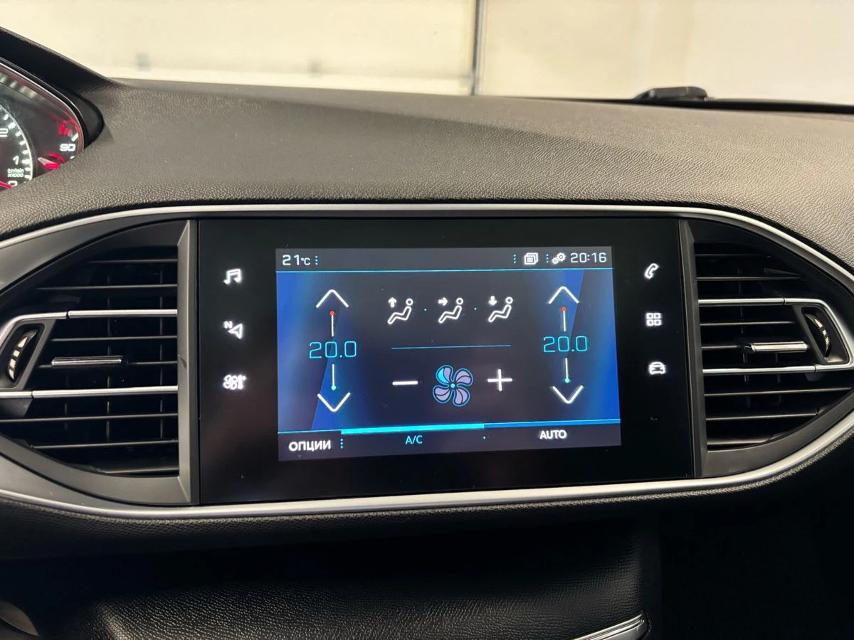 Peugeot 308